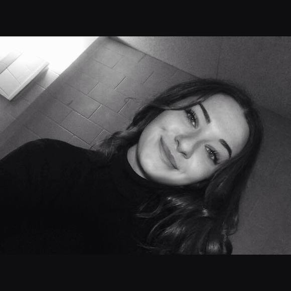 Meet your Posher, Morgane - Picture 1 of 1
